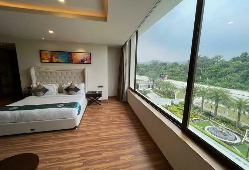 Deluxe-huone, Pinaka Hotels & Resorts
