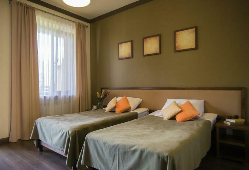 标准间带阳台, Sochut Resort Stepanavan