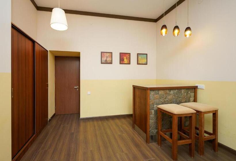 带阳台的豪华间, Sochut Resort Stepanavan