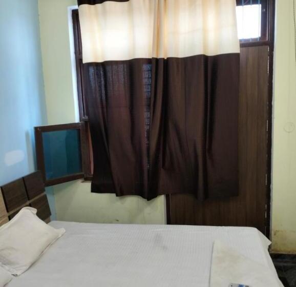غرفة قياسية, Suresh Guest House & Hotel By Wb Inn