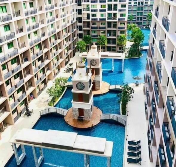 Family Room, Arcadia Continental Pattaya