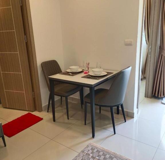 Standard Room Pool View, Arcadia Continental Pattaya