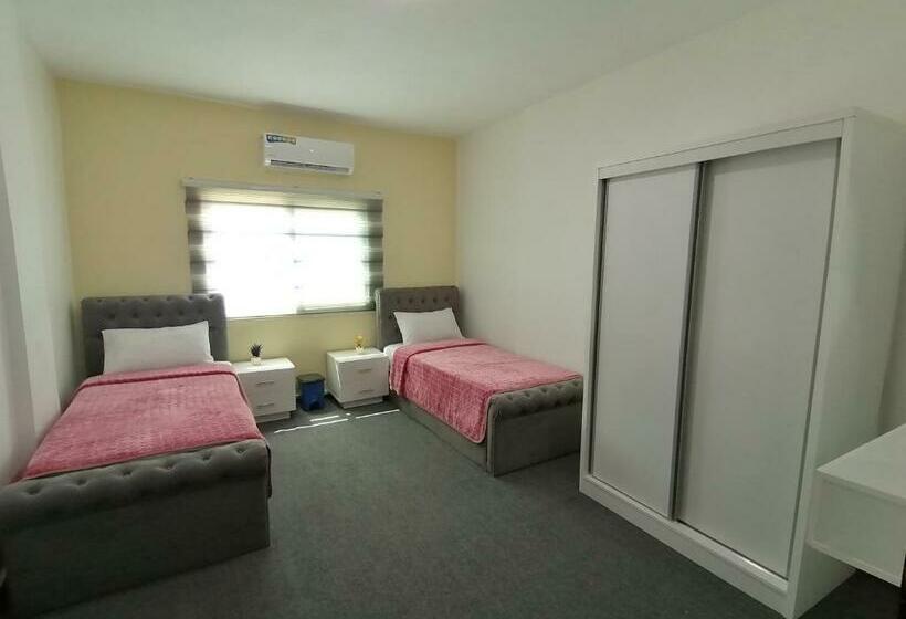 اتاق استاندارد با سرویس بهداشتی مشترک, Petra Paradise Home