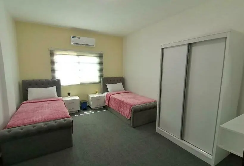 اتاق استاندارد با سرویس بهداشتی مشترک, Petra Paradise Home