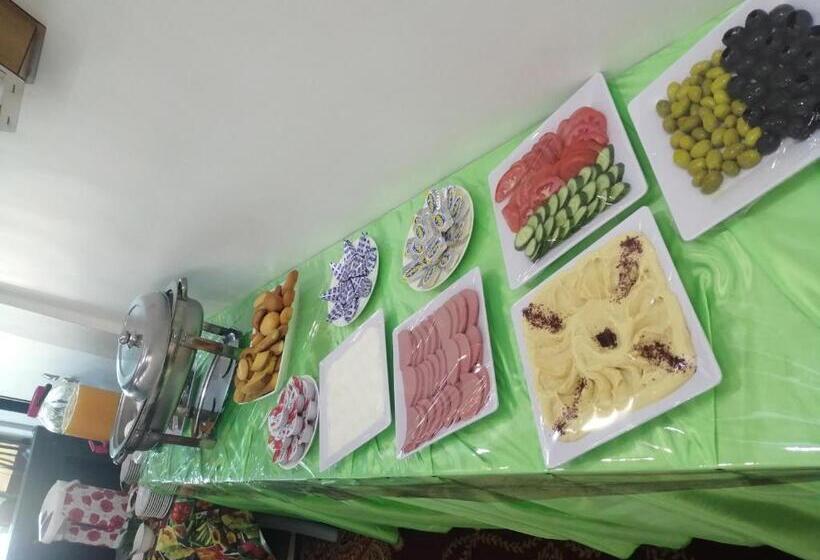 اتاق استاندارد با سرویس بهداشتی مشترک, Petra Paradise Home