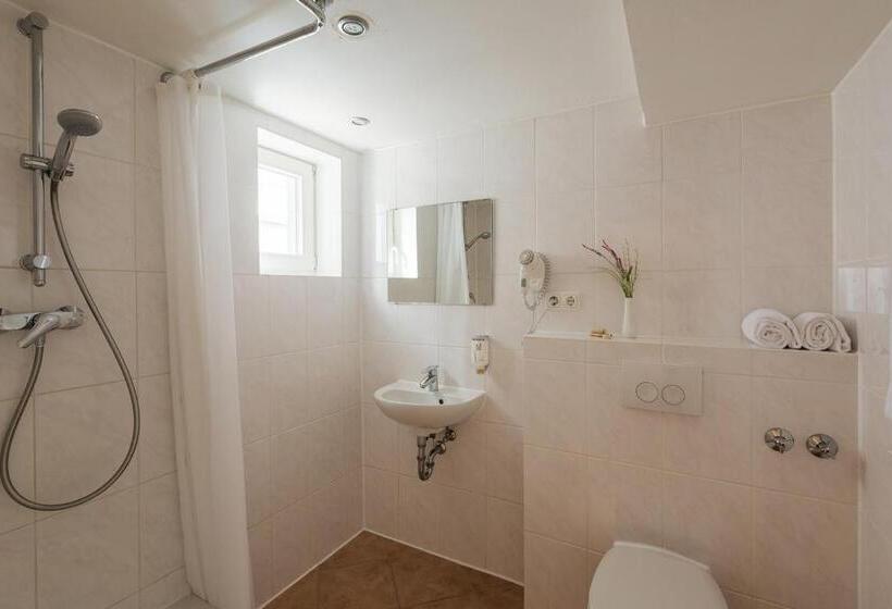 标准间, Acora City Apart Living The City