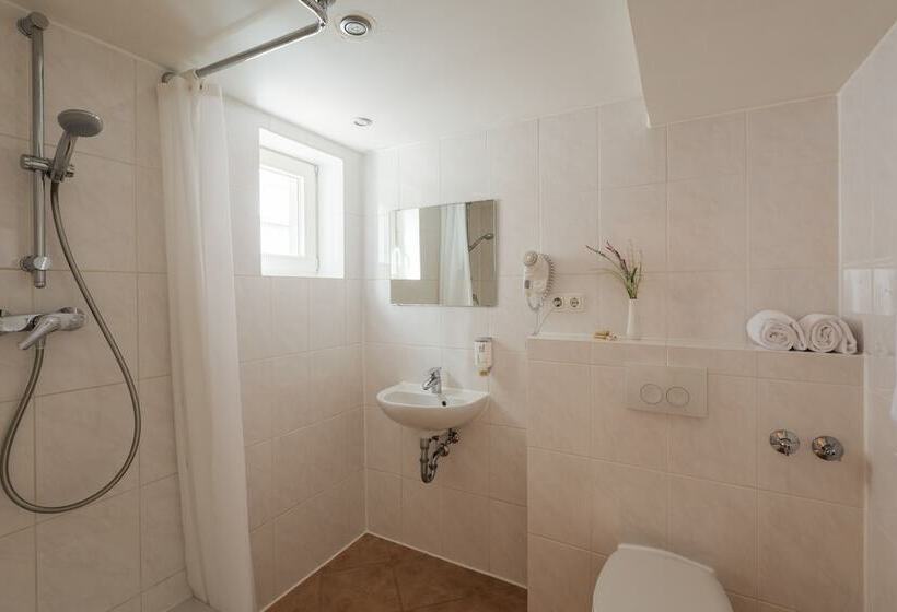 标准间, Acora City Apart Living The City