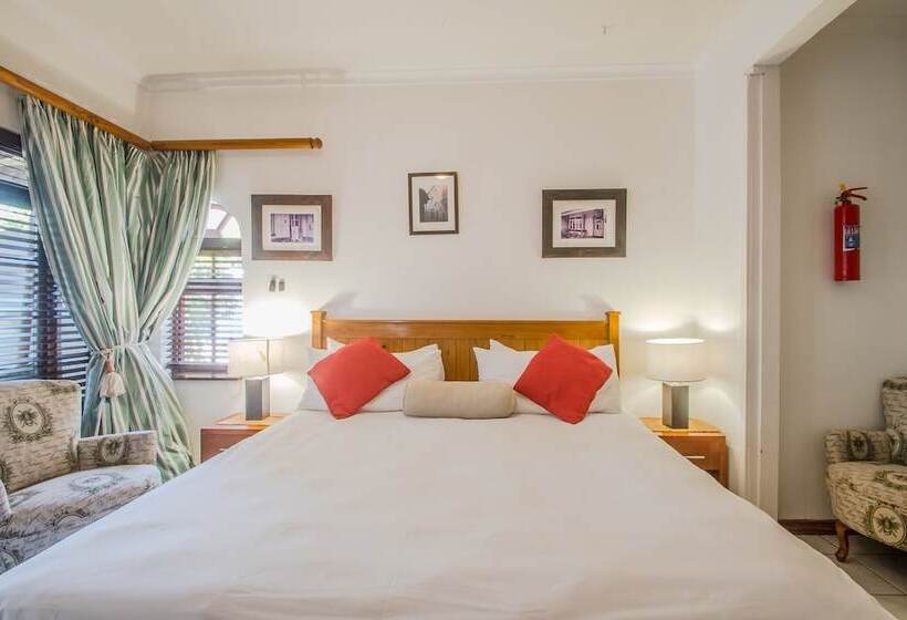 Номер Стандарт, Honeypot Guest House