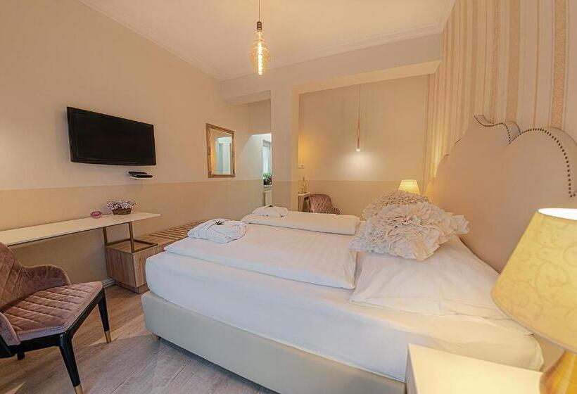 Номер Superior, Casablanca Panzió