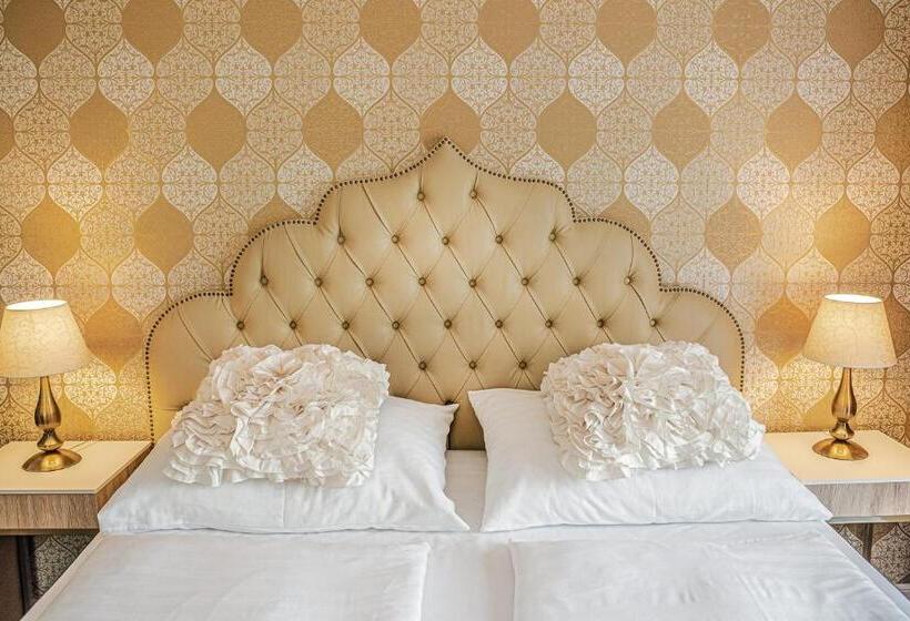 Номер Economy, Casablanca Panzió