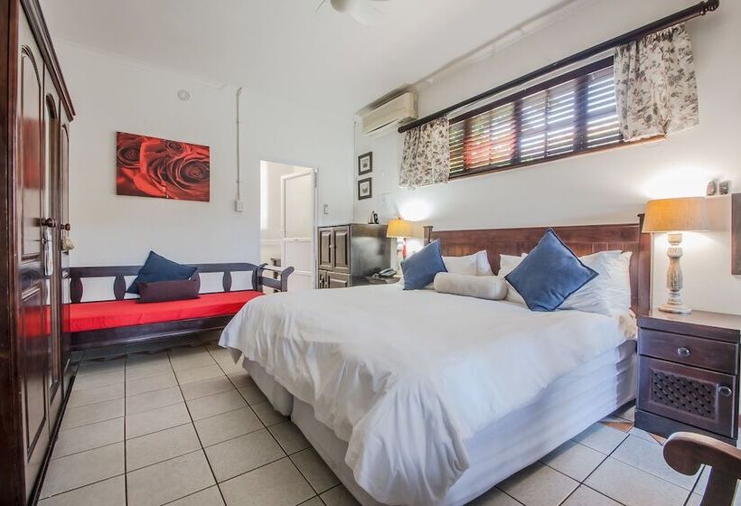 Номер Стандарт, Honeypot Guest House