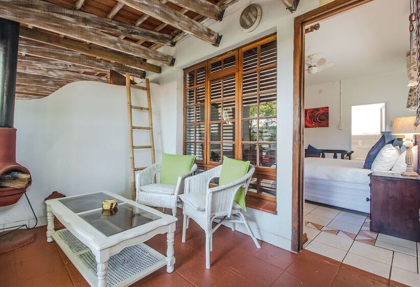 Номер Стандарт, Honeypot Guest House