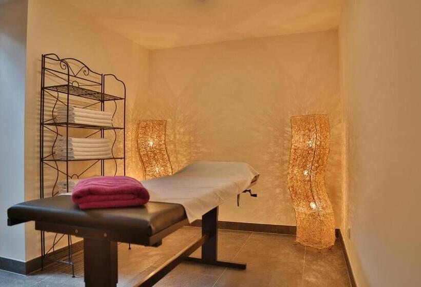 Люкс, Appartement Roggal