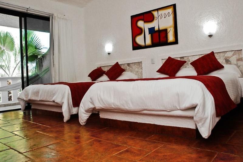 주니어 스위트, Chez Waffle