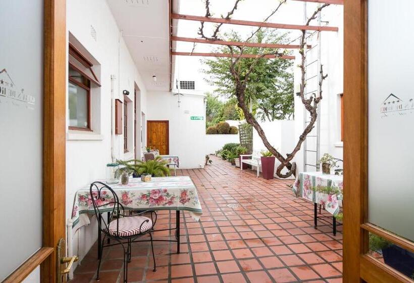 غرفة قياسية, Gubas De Hoek Meet Eat Sleep