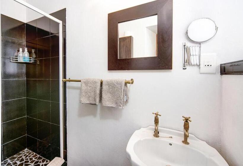 غرفة قياسية, Gubas De Hoek Meet Eat Sleep