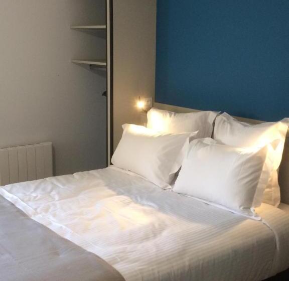 Номер Стандарт, Hôtel Azur
