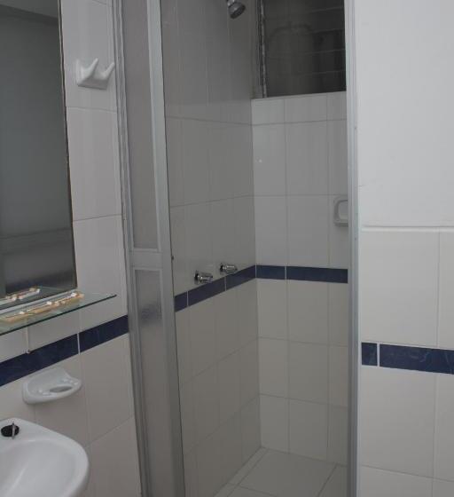 スタンダードトリプルルーム, Posada Nueva Espana