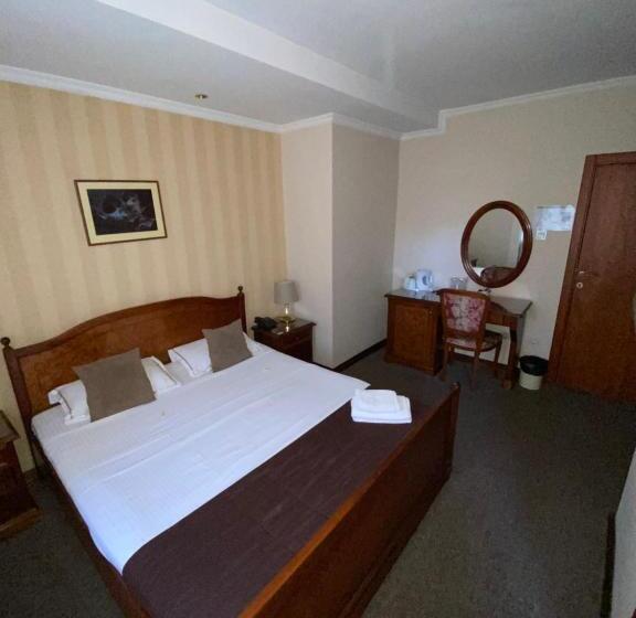 Chambre Standard, Skala