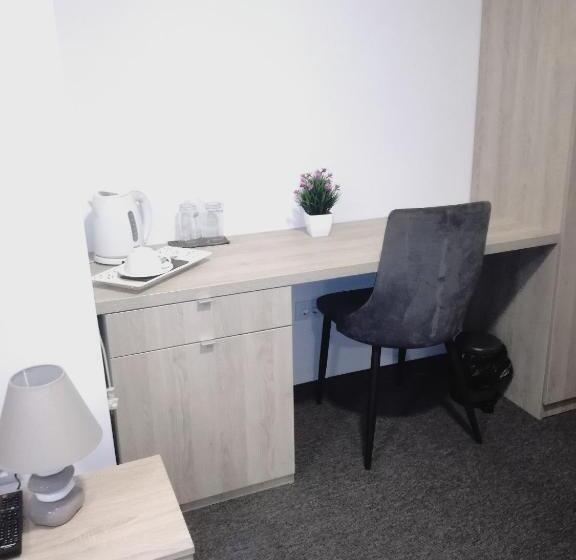 Appartement 1 Chambre, Skala