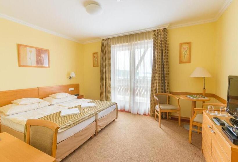 Номер Стандарт с Балконом, Szalajka Liget Hotel és Apartmanházak