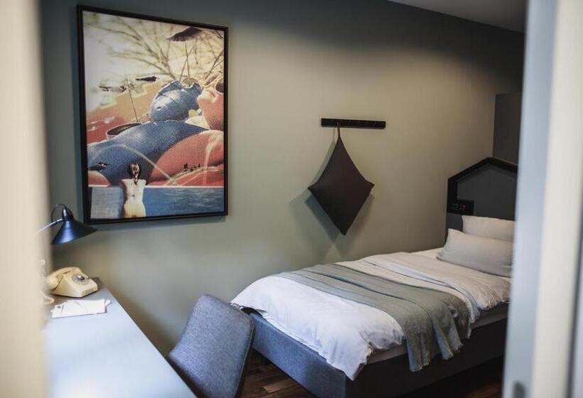 Standaard Éénpersoonskamer, The Circus