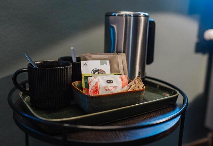 StandaardKamer, The Circus