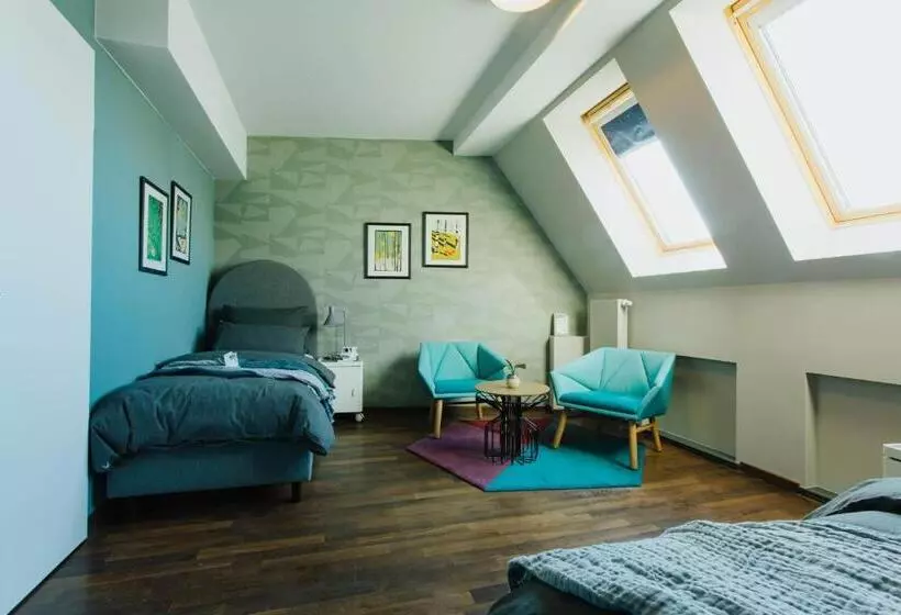 2 Schlafzimmer Apartment, The Circus