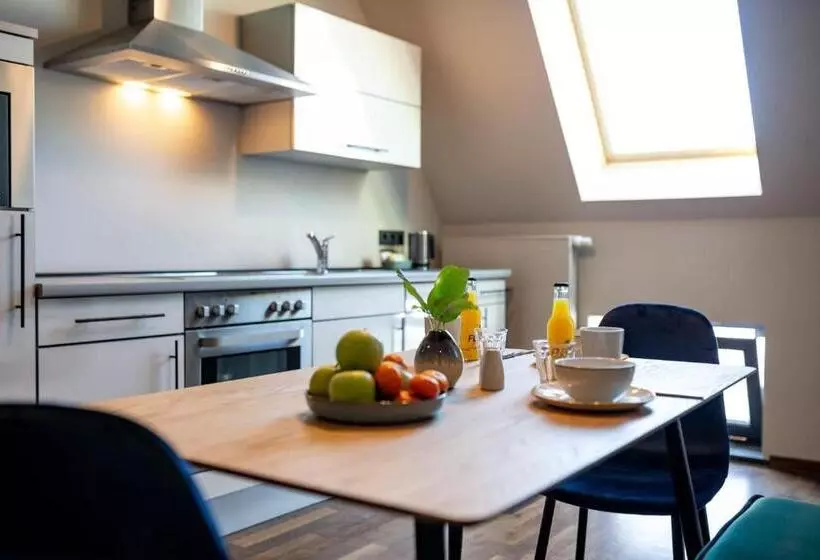 2 Schlafzimmer Apartment, The Circus