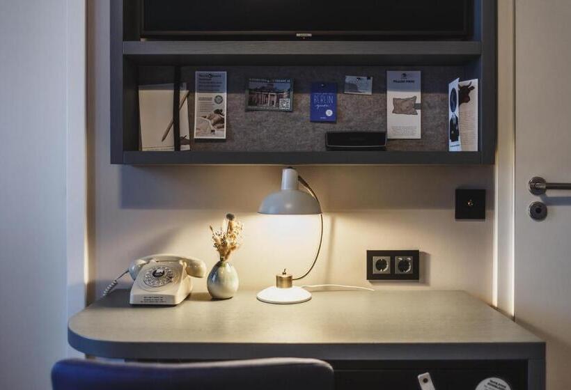 StandaardKamer, The Circus