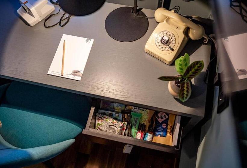 StandaardKamer, The Circus