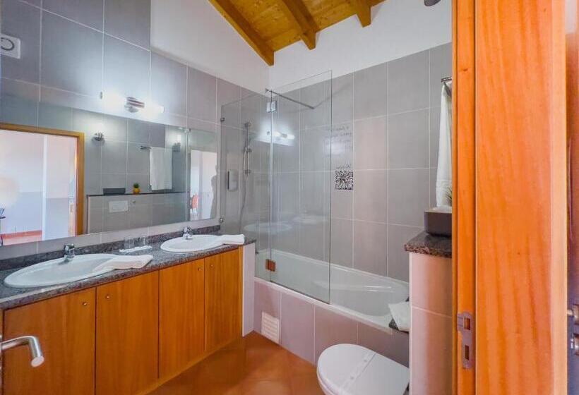 סוויטה עם מרפסת, Vilafoia