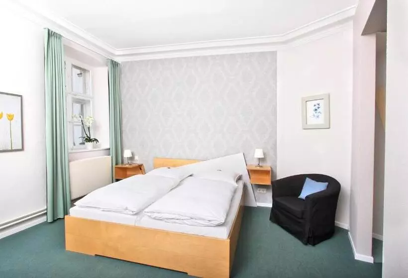 Standard Room, Zollhaus