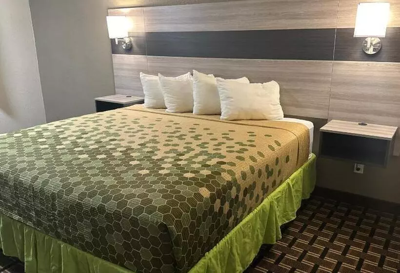 キングサイズベッドのスタンダードルーム, Motel 6 North Sioux City, Sd I 29 North
