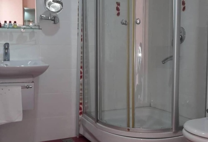 Семейный Номер, Otel Bossinop