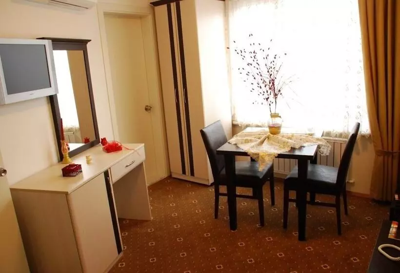 اتاق خانوادگی, Otel Bossinop