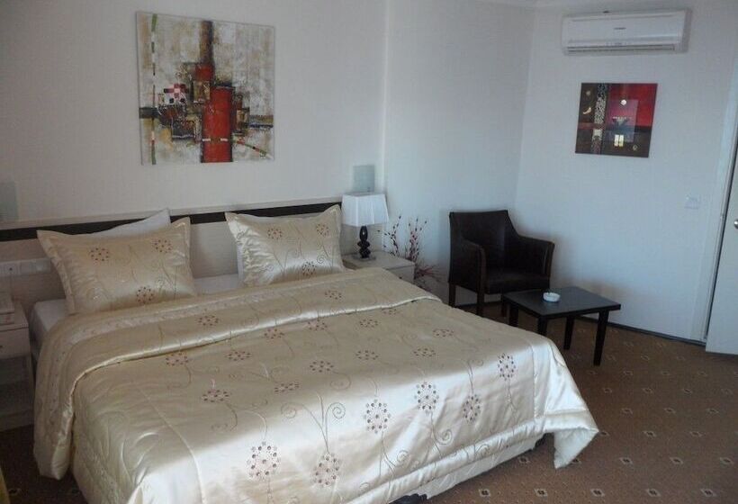 Семейный Номер, Otel Bossinop