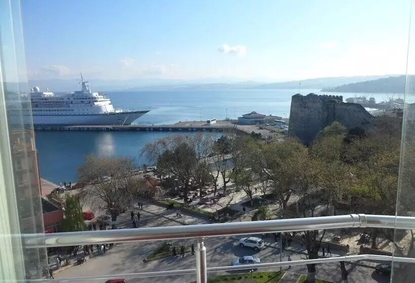 سوییت, Otel Bossinop