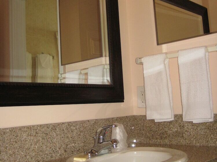 标准工作室, Surf Side Resort