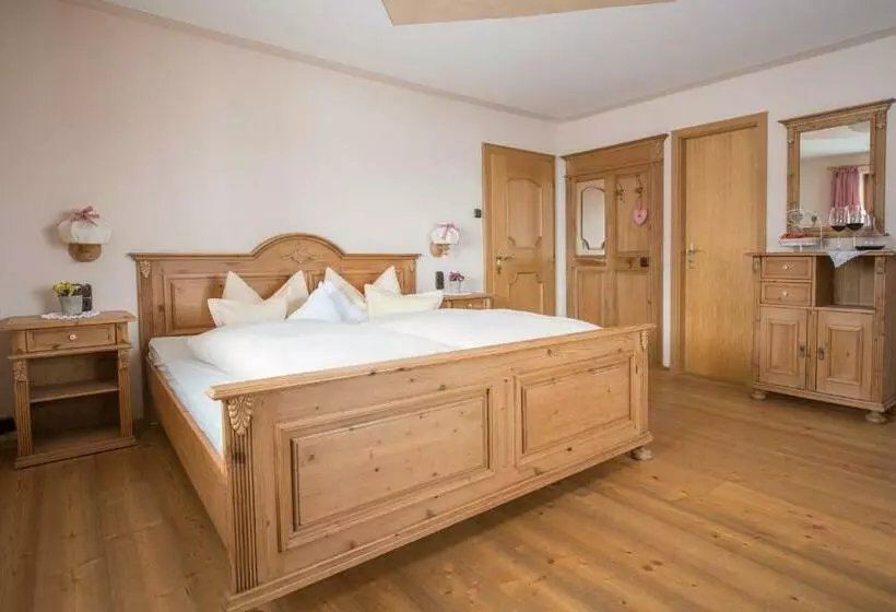 Standard Room, Biohotel Walser Stuba