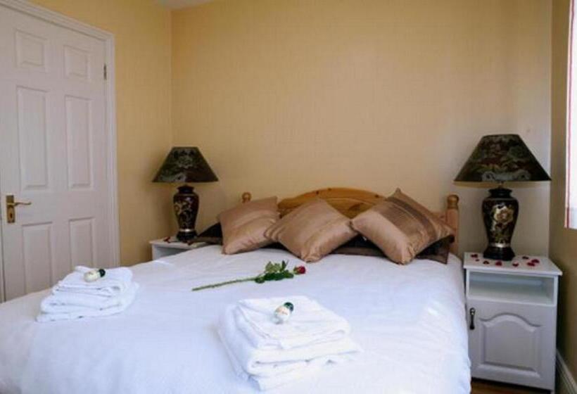 Апартаменты 4 Спальни, Gold Coast Resort Dungarvan