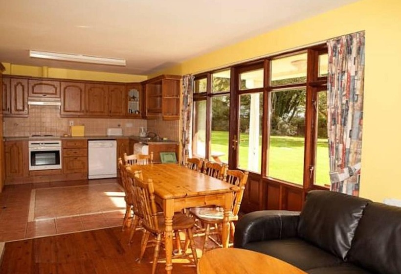 Вилла 3 Спальни, Gold Coast Resort Dungarvan