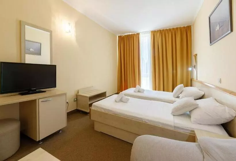 バルコニー付きスタンダードルーム, Family Hotel Adria   All Inclusive