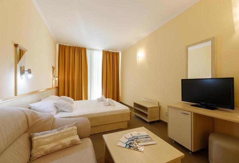 اتاق کلاسیک سه تخته, Family Hotel Adria   All Inclusive