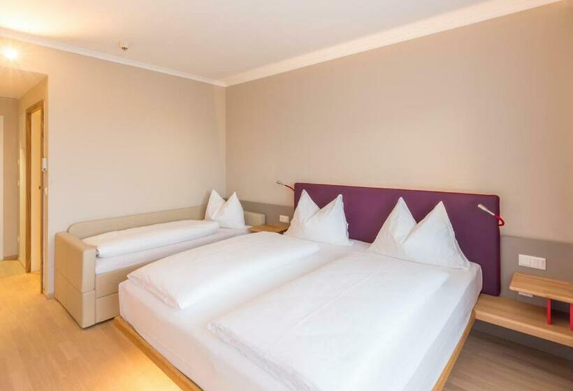 Семейный Номер, All In Red Thermen