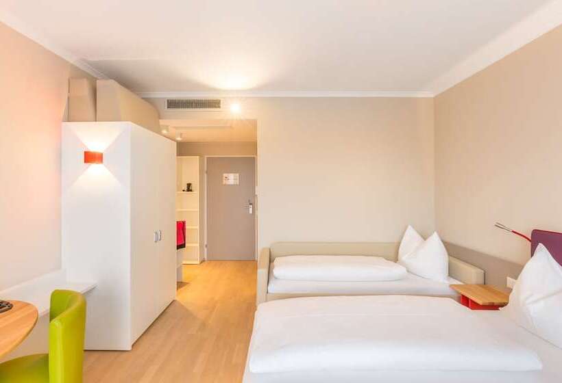 Семейный Номер, All In Red Thermen