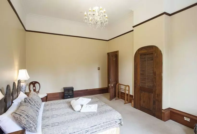 Standard Yhden Hengen Huone Jaettu Kylpyhuone, Fellworth House For Solo Travellers