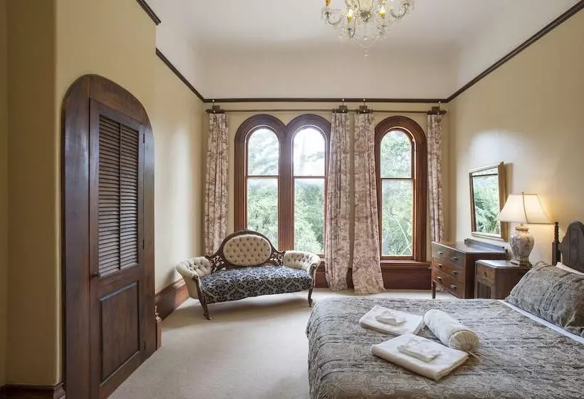 Standard Yhden Hengen Huone Jaettu Kylpyhuone, Fellworth House For Solo Travellers