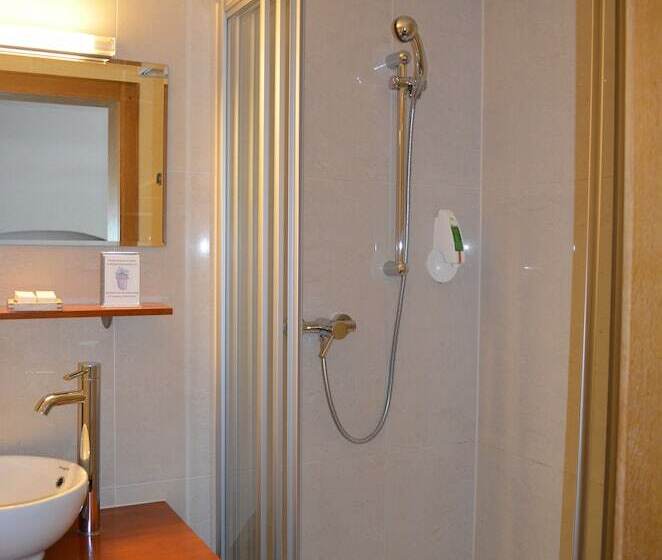 غرفة إقتصادية فردية, Garni Bodensee