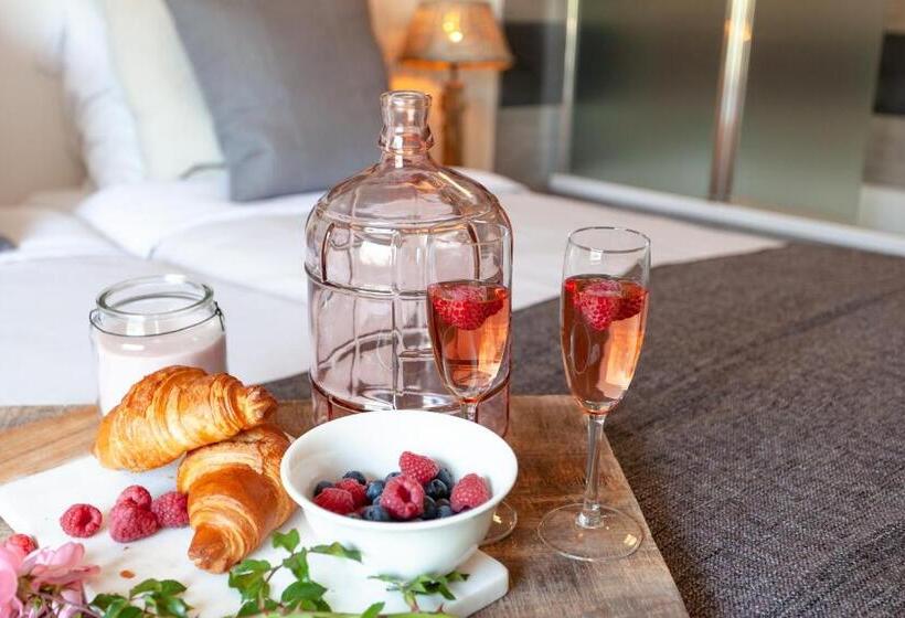 Номер Стандарт с Балконом, Hajé Waterlodge En Hotel Ark De Aalscholver